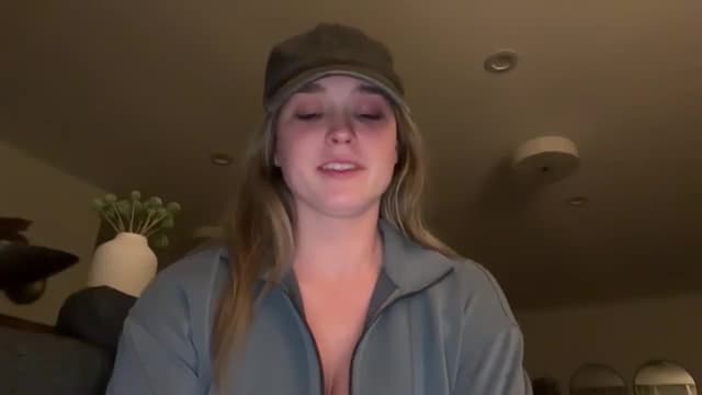 Gallery image thumbnail from Mazie's myfreecams stream on, 03/17/2026, 04:35 image 11 of 20