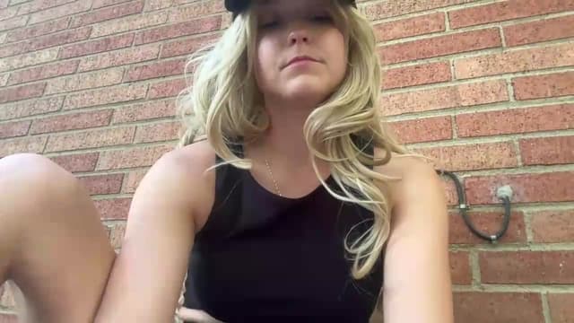 Gallery image thumbnail from Mazie's myfreecams stream on, 07/07/2026, 23:55 image 19 of 20