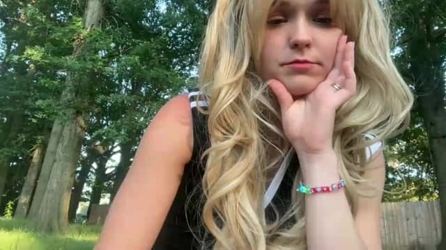 Gallery image thumbnail from Mazie's myfreecams stream on, 07/08/2026, 23:49 image 19 of 20