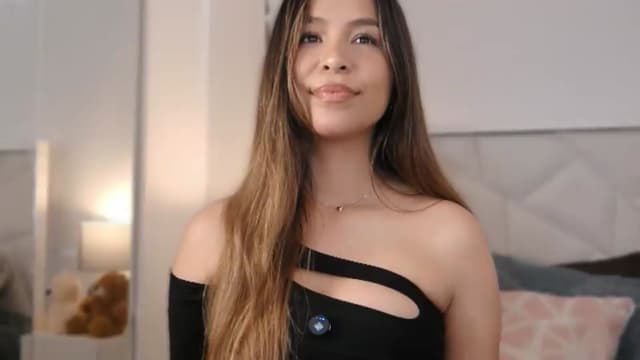 Gallery image thumbnail from Megui's myfreecams stream on, 06/02/2026, 13:24 image 8 of 20