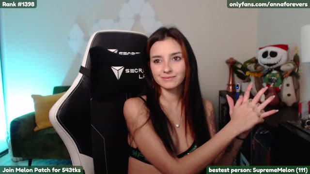 Gallery image thumbnail from Melon's myfreecams stream on, 11/23/2022, 04:58 image 3 of 20
