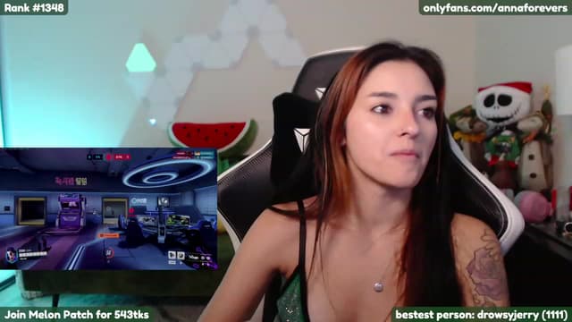 Gallery image thumbnail from Melon's myfreecams stream on, 11/23/2022, 04:58 image 9 of 20