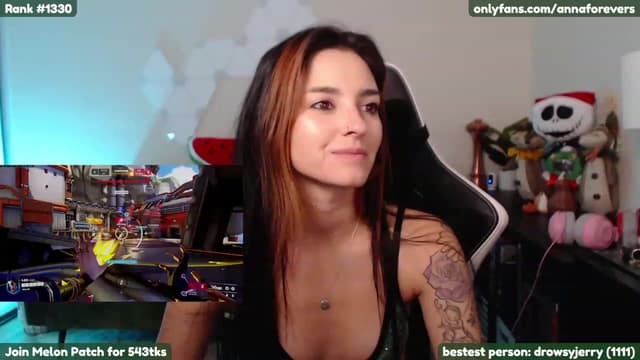 Gallery image thumbnail from Melon's myfreecams stream on, 11/23/2022, 04:58 image 18 of 20