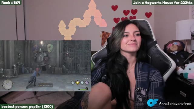 Gallery image thumbnail from Melon's myfreecams stream on, 02/14/2023, 04:11 image 4 of 20