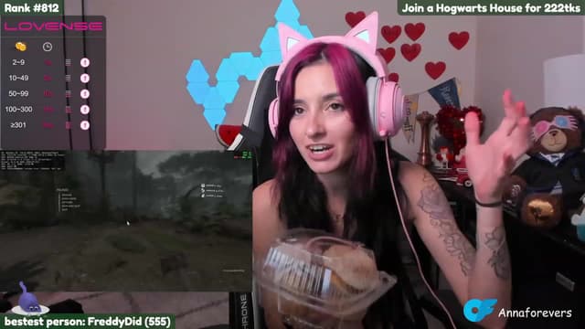 Gallery image thumbnail from Melon's myfreecams stream on, 03/01/2023, 24:06 image 14 of 20