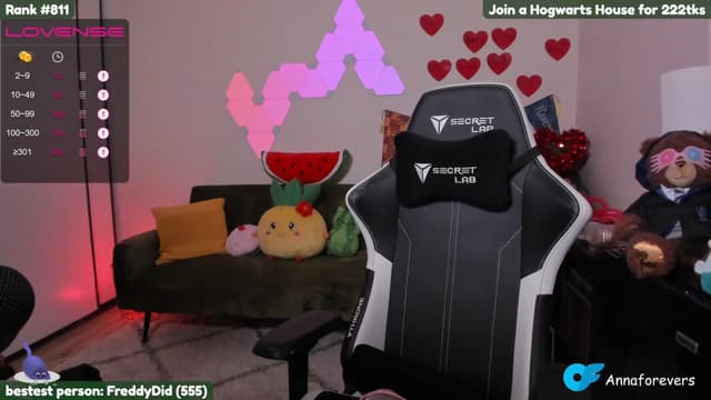 Gallery image thumbnail from Melon's myfreecams stream on, 03/01/2023, 03:33 image 10 of 20