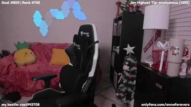 Gallery image thumbnail from Melon's myfreecams stream on, 01/11/2024, 04:06 image 7 of 20