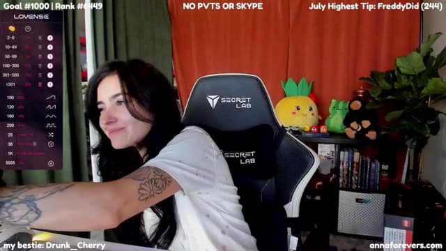 Gallery image thumbnail from Melon's myfreecams stream on, 07/18/2024, 22:44 image 2 of 20