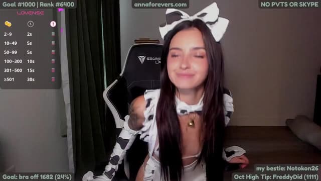 Gallery image thumbnail from Melon's myfreecams stream on, 10/22/2024, 02:40 image 4 of 20