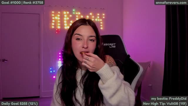 Gallery image thumbnail from Melon's myfreecams stream on, 11/04/2024, 04:55 image 15 of 20