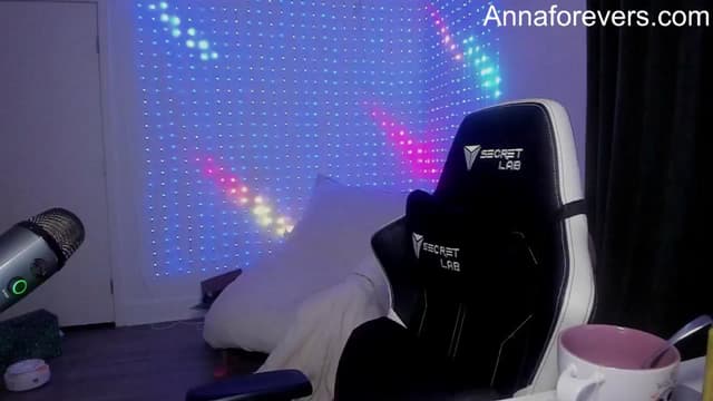 Gallery image thumbnail from Melon's myfreecams stream on, 01/05/2025, 01:34 image 5 of 20