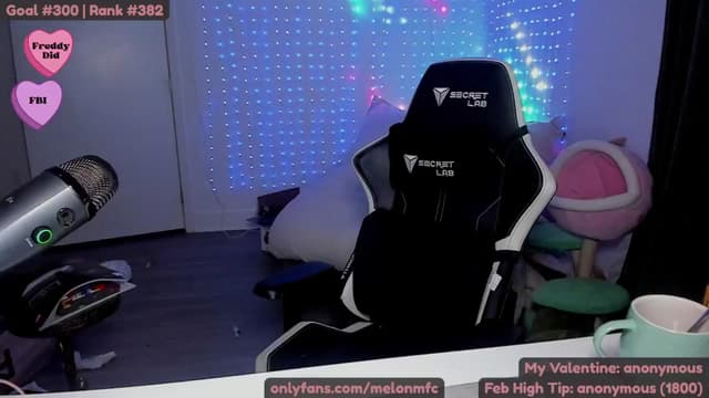 Gallery image thumbnail from Melon's myfreecams stream on, 02/07/2025, 04:39 image 11 of 20