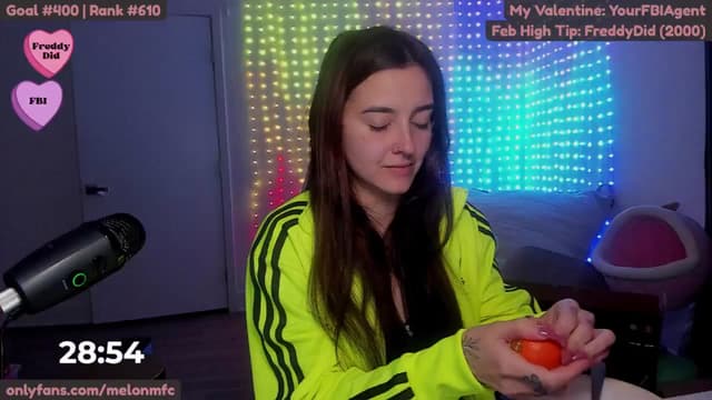 Gallery image thumbnail from Melon's myfreecams stream on, 02/16/2025, 01:32 image 14 of 20