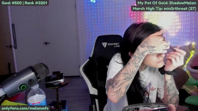 Gallery image thumbnail from Melon's myfreecams stream on, 03/05/2025, 04:49 image 6 of 20