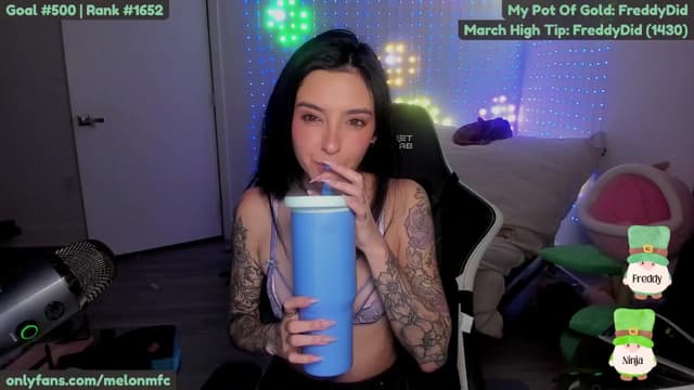 Gallery image thumbnail from Melon's myfreecams stream on, 03/08/2025, 04:35 image 8 of 20