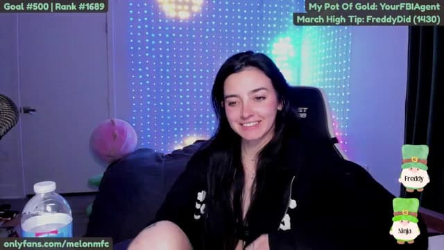 Gallery image thumbnail from Melon's myfreecams stream on, 03/21/2025, 01:45 image 9 of 20