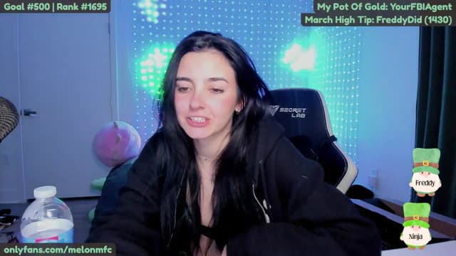 Gallery image thumbnail from Melon's myfreecams stream on, 03/21/2025, 01:45 image 6 of 20