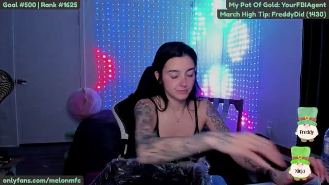 Gallery image thumbnail from Melon's myfreecams stream on, 03/21/2025, 02:29 image 4 of 20