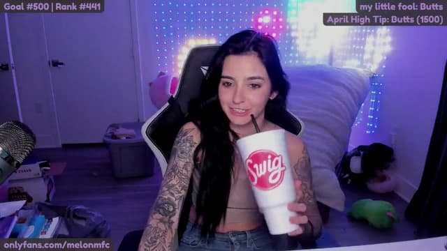 Gallery image thumbnail from Melon's myfreecams stream on, 04/03/2025, 03:37 image 3 of 20
