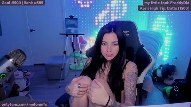 Gallery image thumbnail from Melon's myfreecams stream on, 04/05/2025, 04:39 image 20 of 20