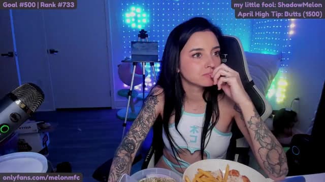 Gallery image thumbnail from Melon's myfreecams stream on, 04/06/2025, 03:37 image 3 of 20