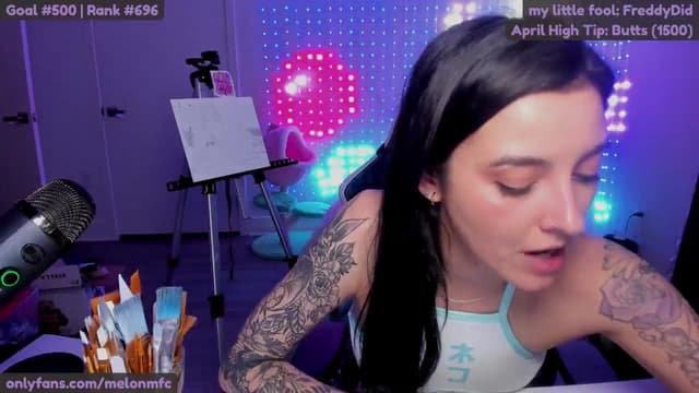 Gallery image thumbnail from Melon's myfreecams stream on, 04/06/2025, 03:37 image 17 of 20