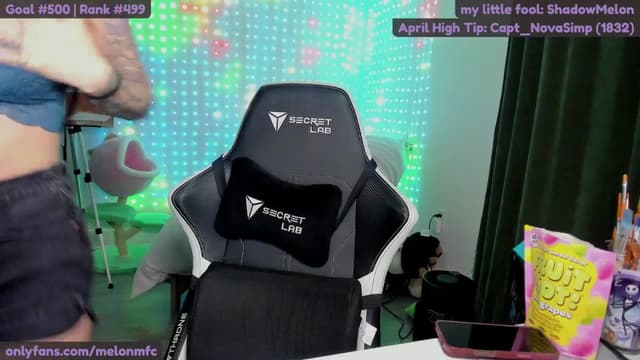 Gallery image thumbnail from Melon's myfreecams stream on, 04/09/2025, 04:05 image 2 of 20