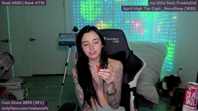 Gallery image thumbnail from Melon's myfreecams stream on, 04/13/2025, 04:12 image 10 of 20
