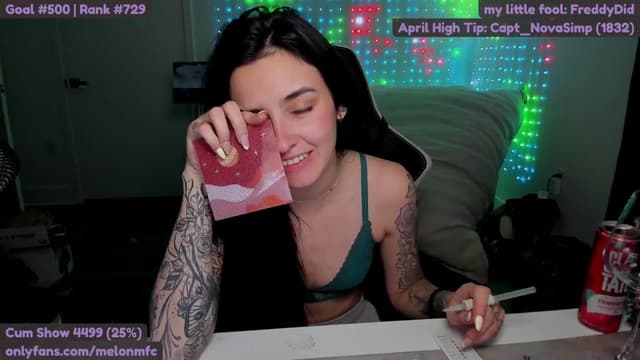 Gallery image thumbnail from Melon's myfreecams stream on, 04/13/2025, 04:12 image 4 of 20