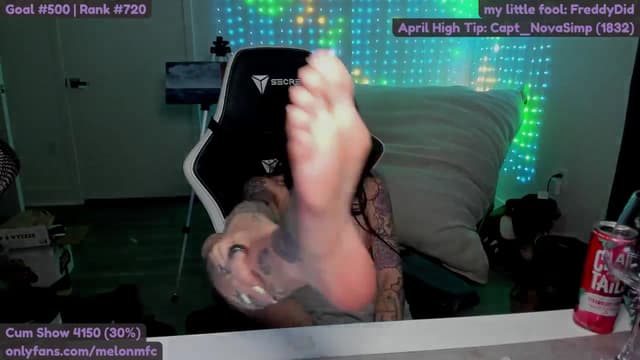 Gallery image thumbnail from Melon's myfreecams stream on, 04/13/2025, 04:12 image 8 of 20