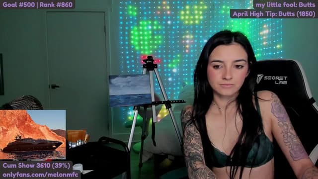Gallery image thumbnail from Melon's myfreecams stream on, 04/18/2025, 04:26 image 2 of 20