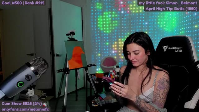 Gallery image thumbnail from Melon's myfreecams stream on, 04/22/2025, 04:03 image 17 of 20