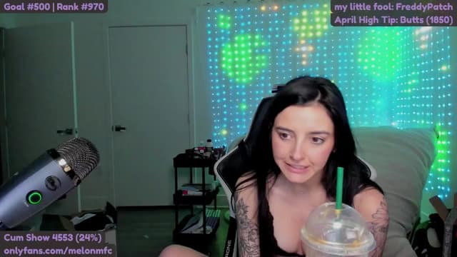 Gallery image thumbnail from Melon's myfreecams stream on, 04/26/2025, 02:11 image 18 of 20