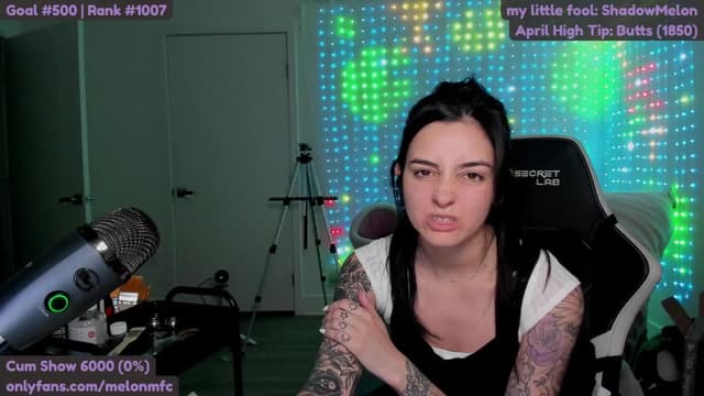 Gallery image thumbnail from Melon's myfreecams stream on, 04/27/2025, 02:18 image 13 of 20