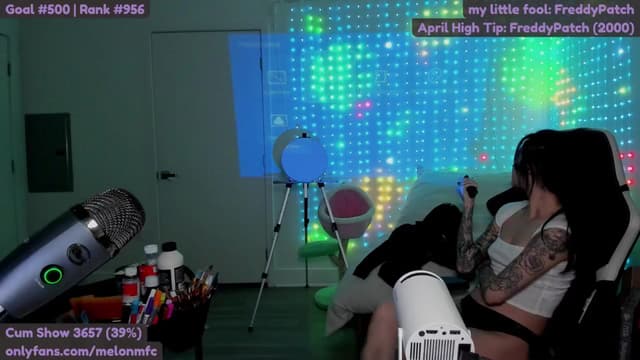 Gallery image thumbnail from Melon's myfreecams stream on, 04/27/2025, 03:49 image 12 of 20
