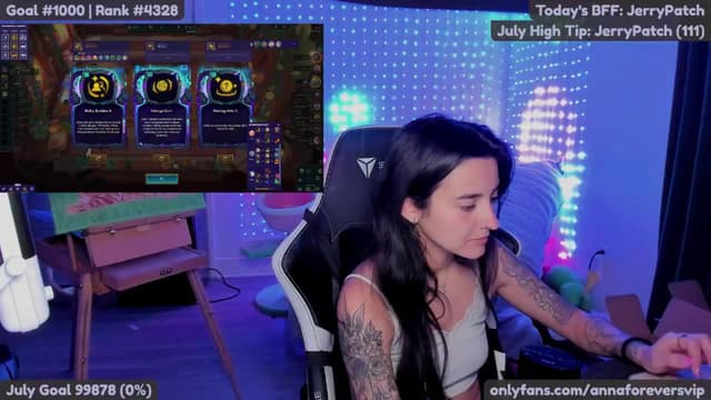 Gallery image thumbnail from Melon's myfreecams stream on, 07/03/2025, 04:16 image 5 of 20