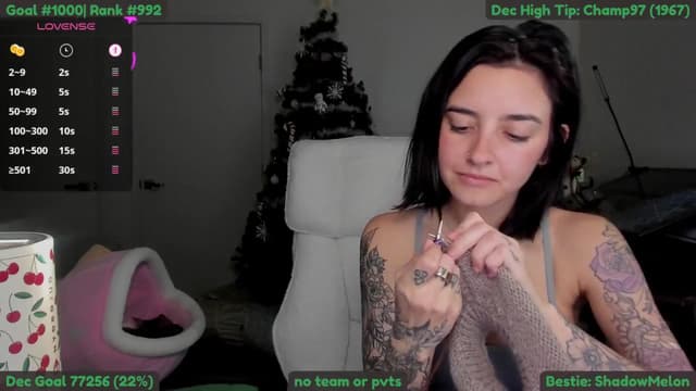 Gallery image thumbnail from Melon's myfreecams stream on, 12/20/2025, 23:01 image 10 of 20