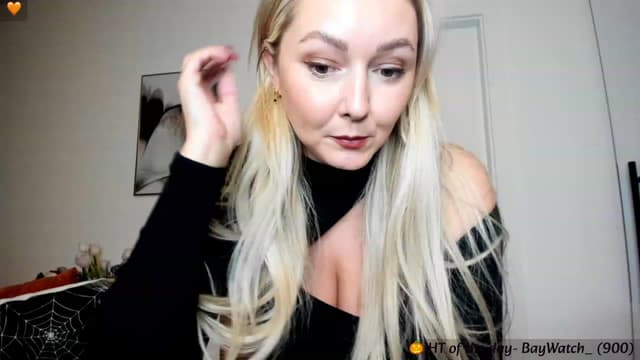 Gallery image thumbnail from Mi_Ha's myfreecams stream on, 10/09/2023, 17:34 image 6 of 20