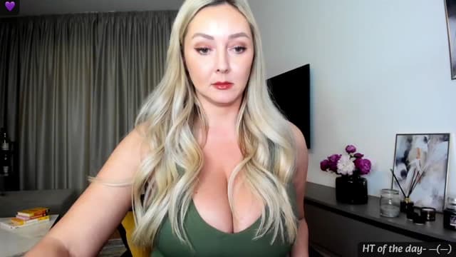 Gallery image thumbnail from Mi_Ha's myfreecams stream on, 05/15/2024, 16:15 image 2 of 20