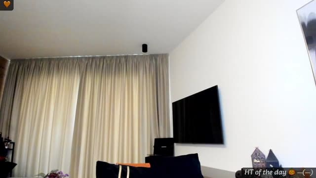 Gallery image thumbnail from Mi_Ha's myfreecams stream on, 10/18/2024, 15:40 image 1 of 20