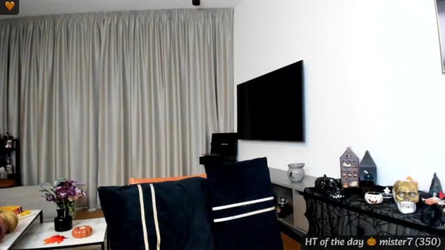 Gallery image thumbnail from Mi_Ha's myfreecams stream on, 10/21/2024, 16:21 image 18 of 20
