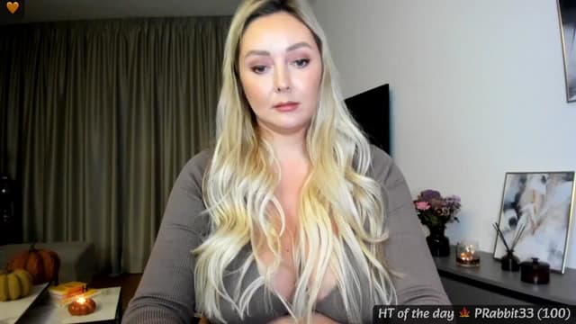 Gallery image thumbnail from Mi_Ha's myfreecams stream on, 11/07/2024, 14:57 image 6 of 20