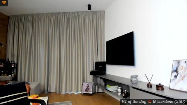 Gallery image thumbnail from Mi_Ha's myfreecams stream on, 11/10/2024, 16:25 image 5 of 20