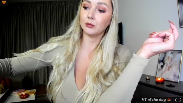 Gallery image thumbnail from Mi_Ha's myfreecams stream on, 11/11/2024, 16:36 image 4 of 20