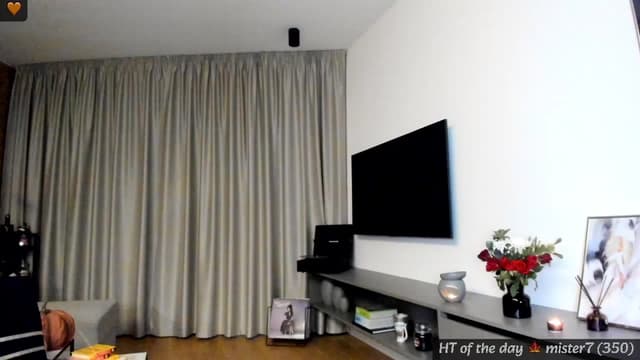 Gallery image thumbnail from Mi_Ha's myfreecams stream on, 11/14/2024, 16:38 image 3 of 20