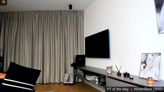 Gallery image thumbnail from Mi_Ha's myfreecams stream on, 11/17/2024, 17:20 image 14 of 20