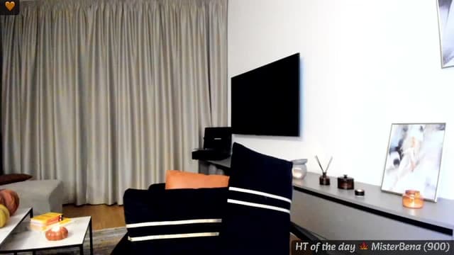 Gallery image thumbnail from Mi_Ha's myfreecams stream on, 11/17/2024, 17:20 image 11 of 20