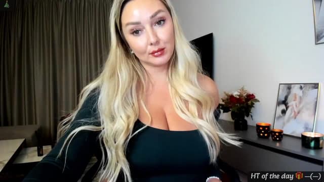 Gallery image thumbnail from Mi_Ha's myfreecams stream on, 12/09/2024, 15:43 image 3 of 20