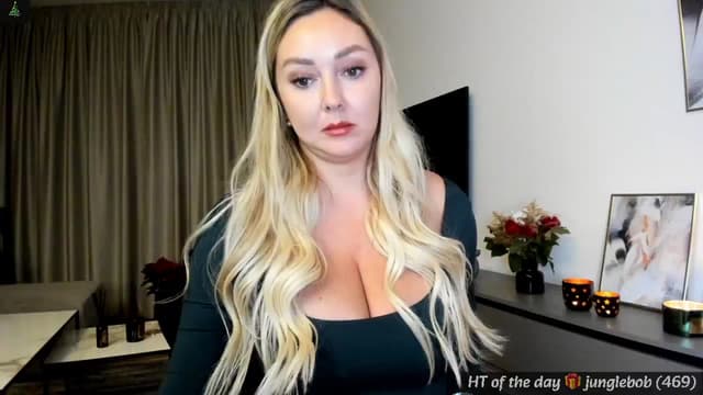 Gallery image thumbnail from Mi_Ha's myfreecams stream on, 12/09/2024, 22:23 image 16 of 20