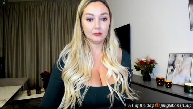 Gallery image thumbnail from Mi_Ha's myfreecams stream on, 12/09/2024, 22:23 image 6 of 20